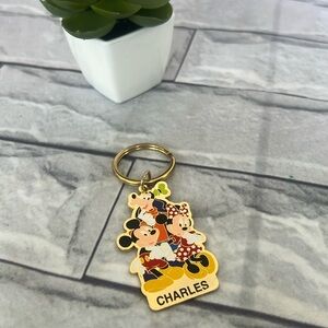 Walt Disney world Mickey Goofy Minnie key chain gold tone